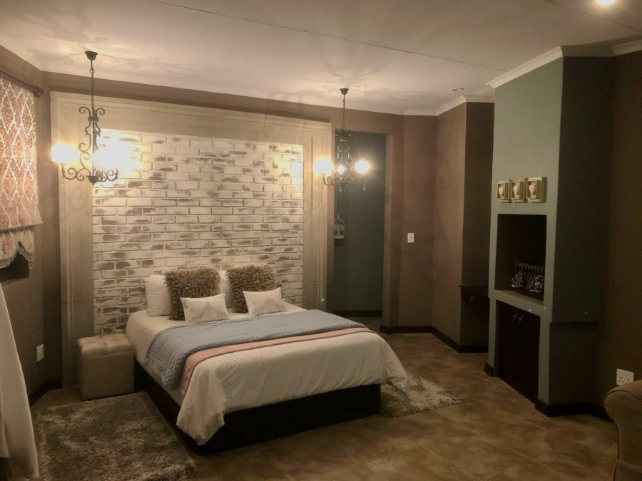 5 Bedroom Property for Sale in Cashan North West
